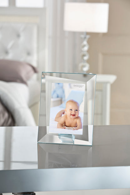 Quarter–Portafoto in cristallo extrachiaro 12 mm bordi molati 28° Made in Italy