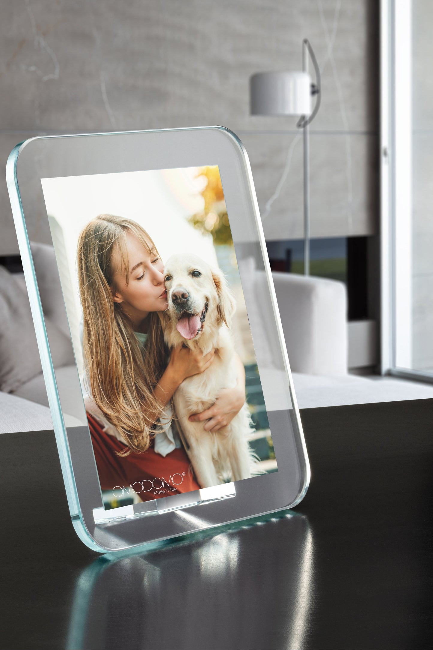 Raggio–Portafoto in cristallo extrachiaro 12 mm angoli raggio 30 filo lucido sagomato Made in Italy