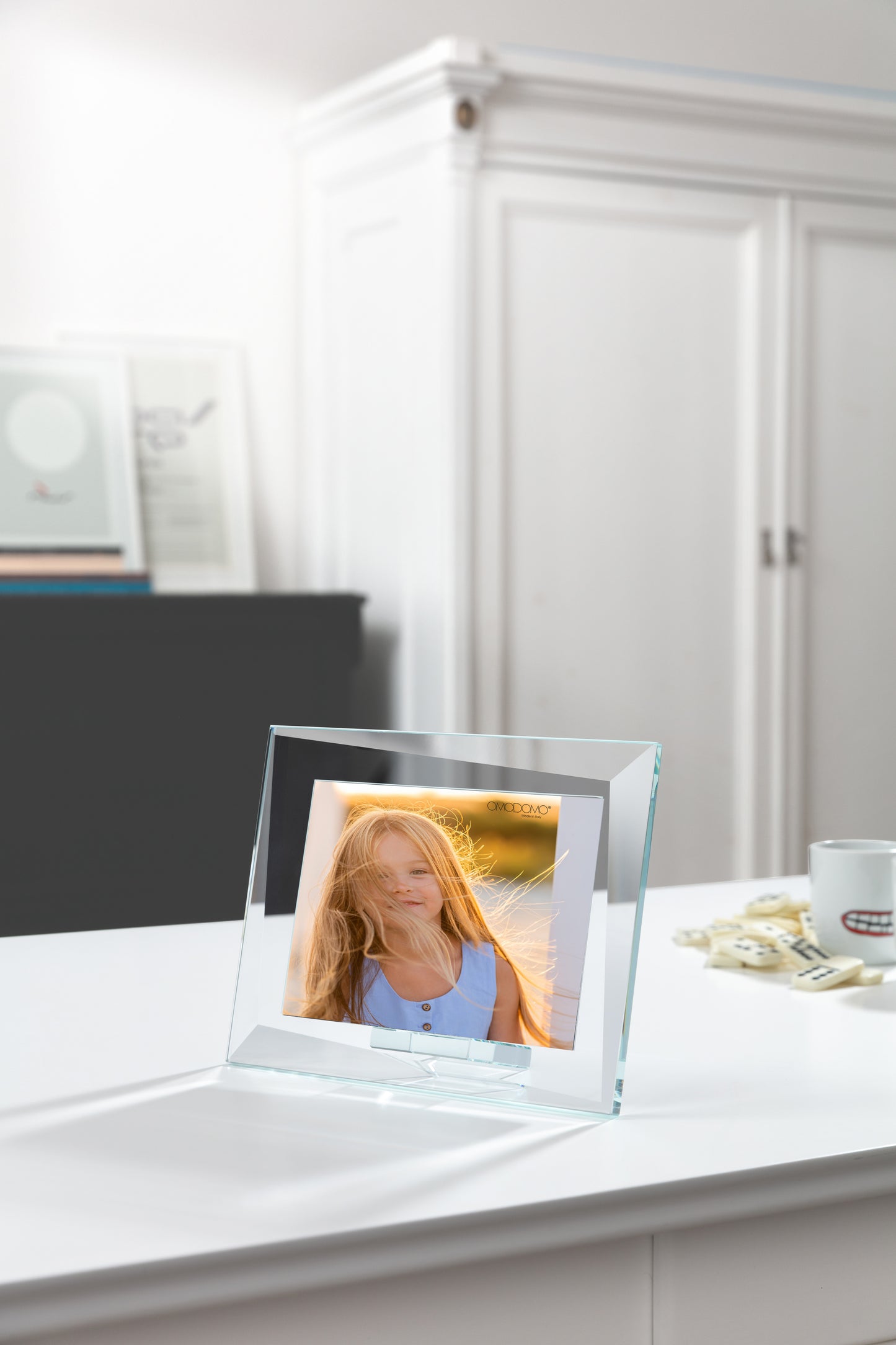 Quarter–Portafoto in cristallo extrachiaro 12 mm bordi molati 28° Made in Italy