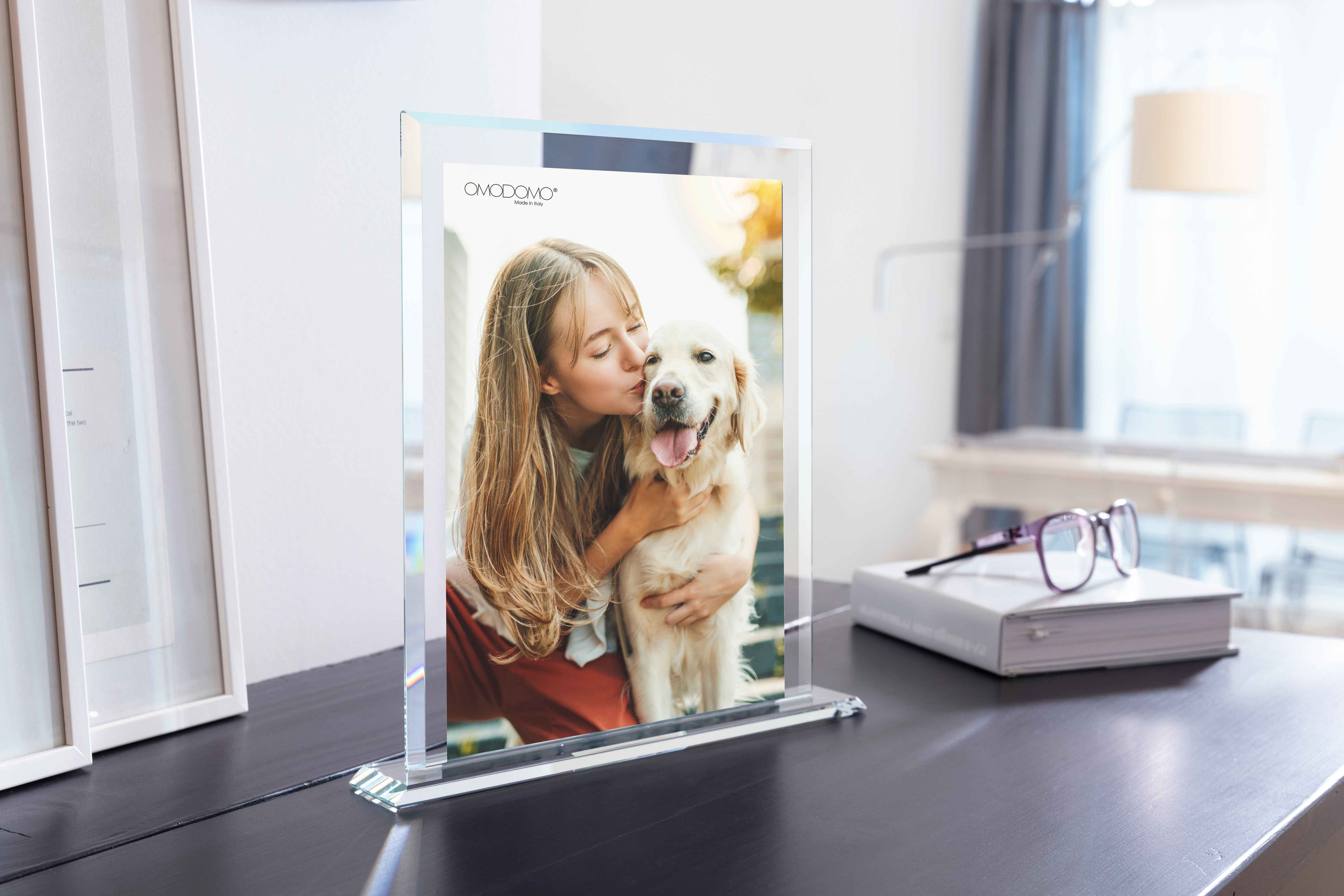 Float Crystal Photo Frame | Frames and Portrait Holders | Omodomo